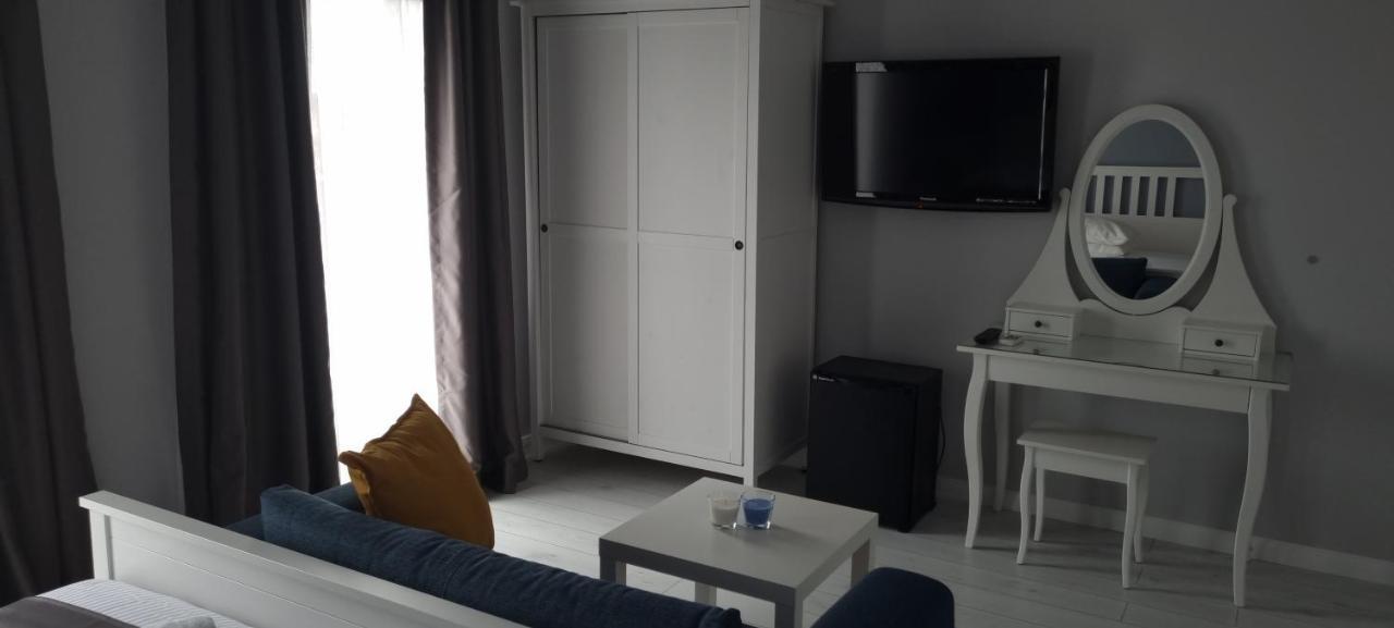 Chg Boutique Hotel Костинещи Екстериор снимка