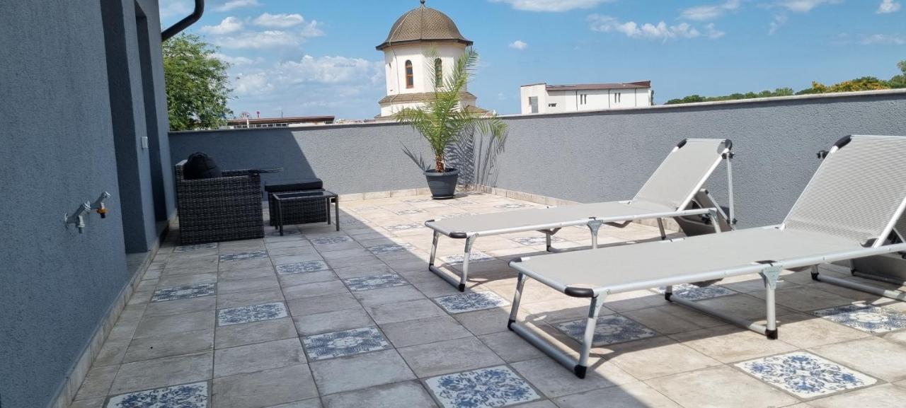 Chg Boutique Hotel Костинещи Екстериор снимка