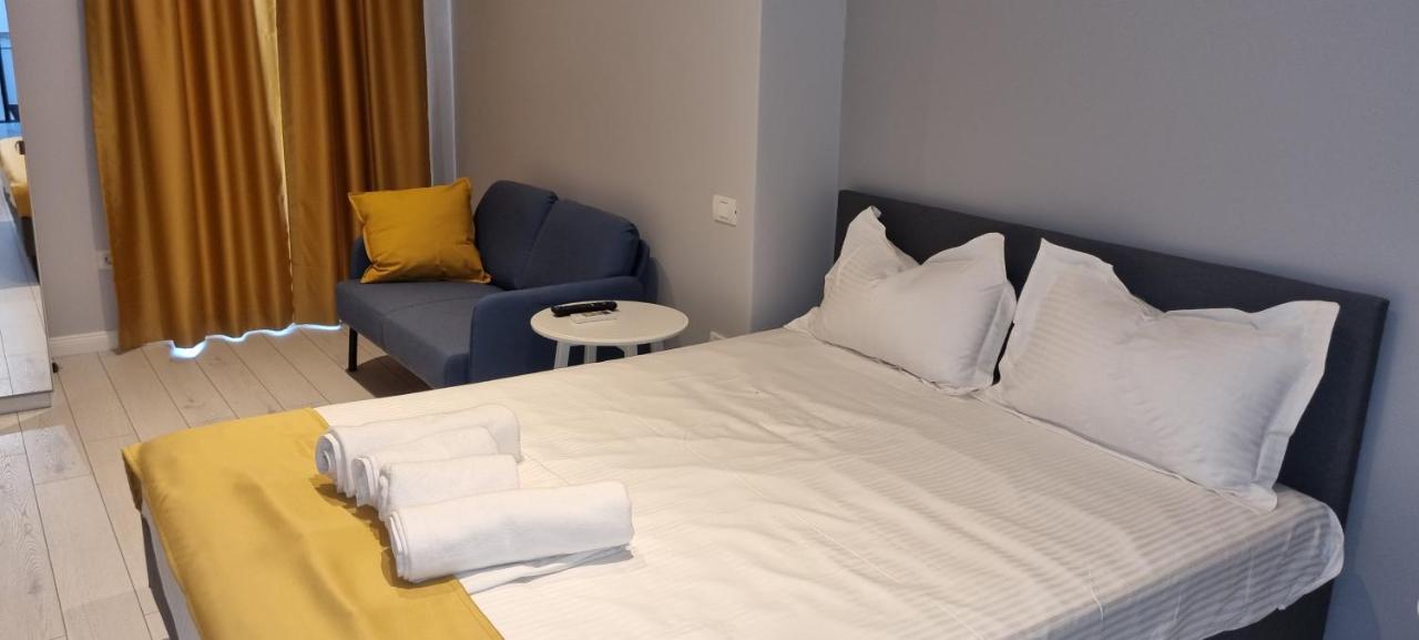 Chg Boutique Hotel Костинещи Екстериор снимка