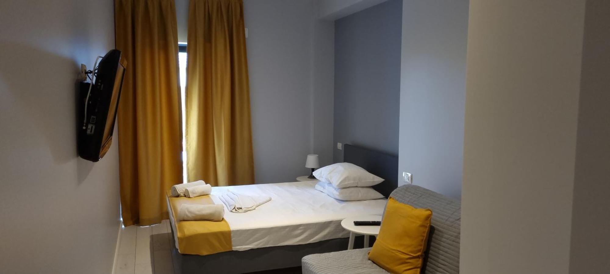 Chg Boutique Hotel Костинещи Екстериор снимка