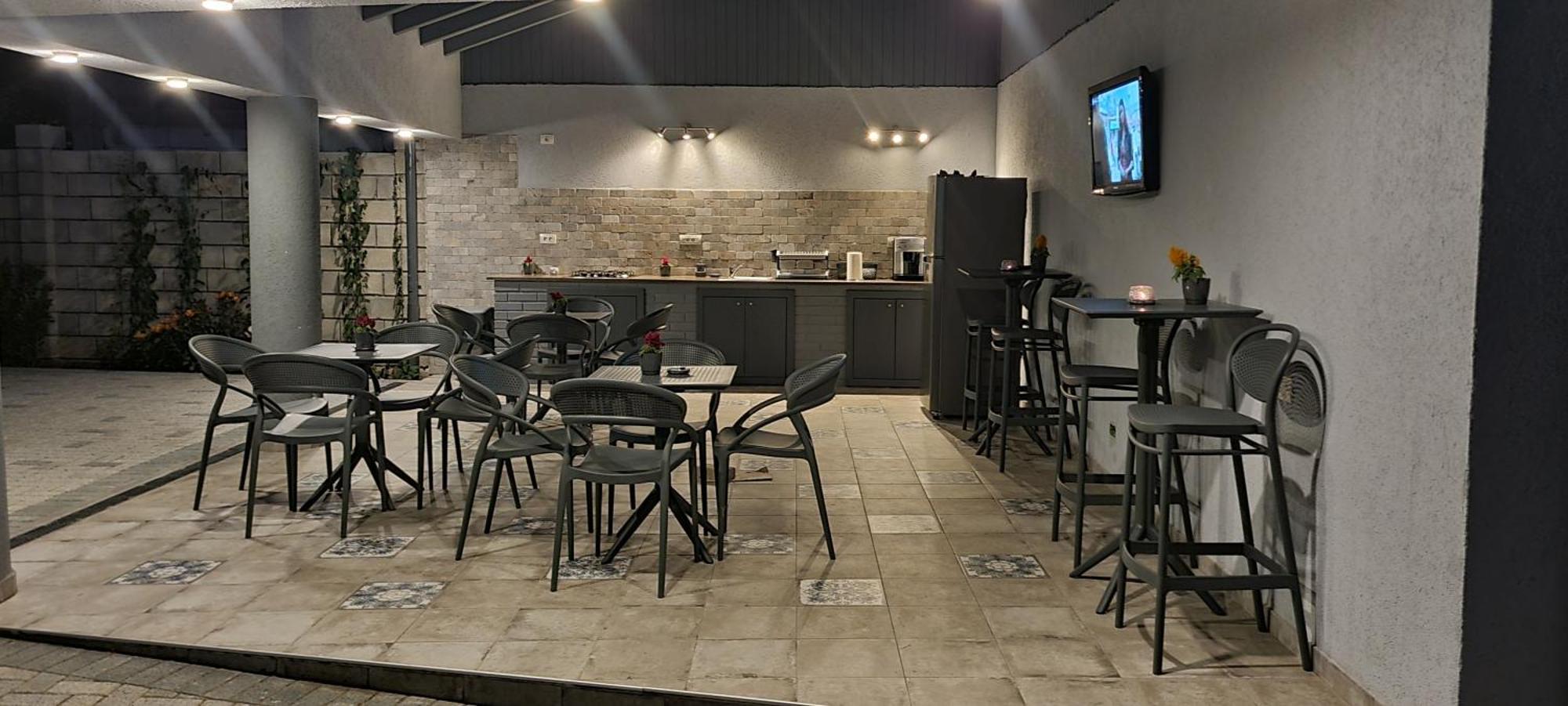 Chg Boutique Hotel Костинещи Екстериор снимка